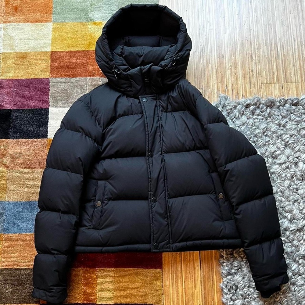 Aritzia Black SuperPuff jacket Shorty XS